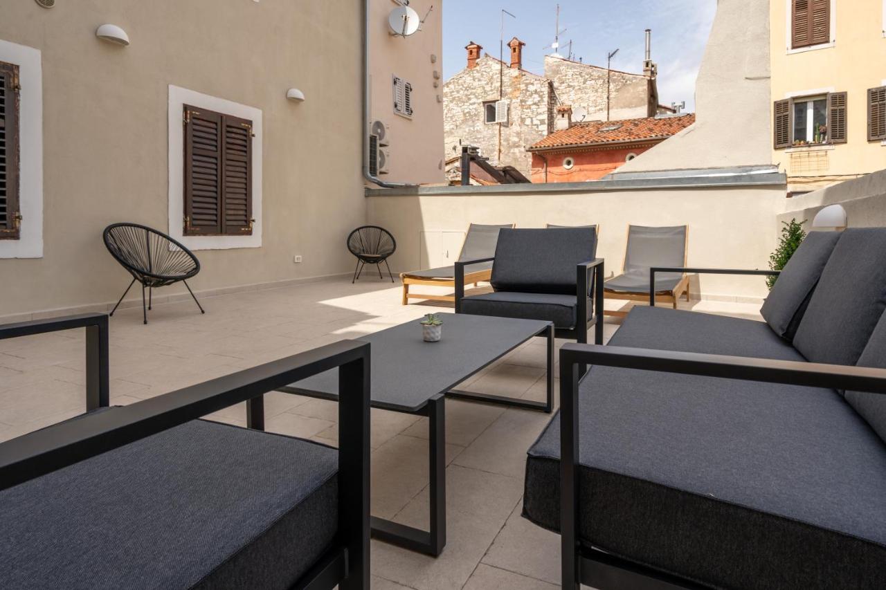 Aaa Apartments & Rooms Pula Extérieur photo