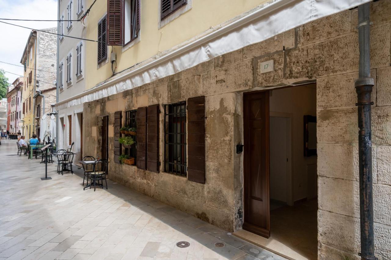 Aaa Apartments & Rooms Pula Extérieur photo
